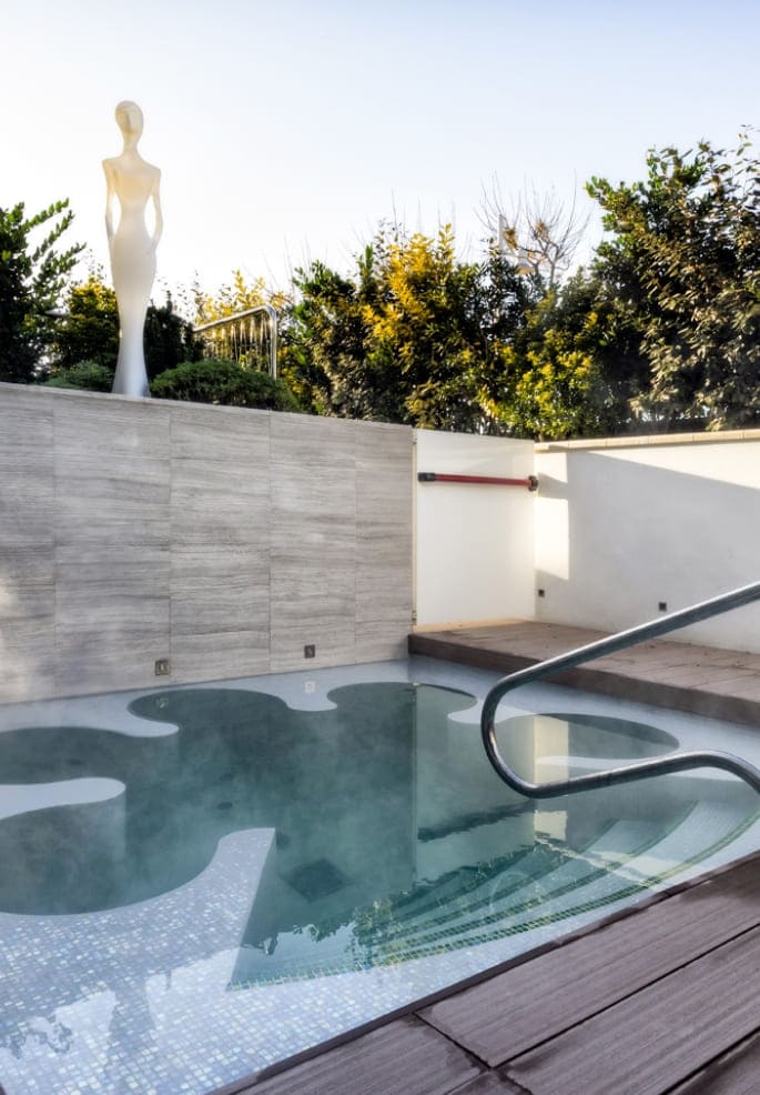 edilcostruzioni impresa piscina esterna idromassaggio